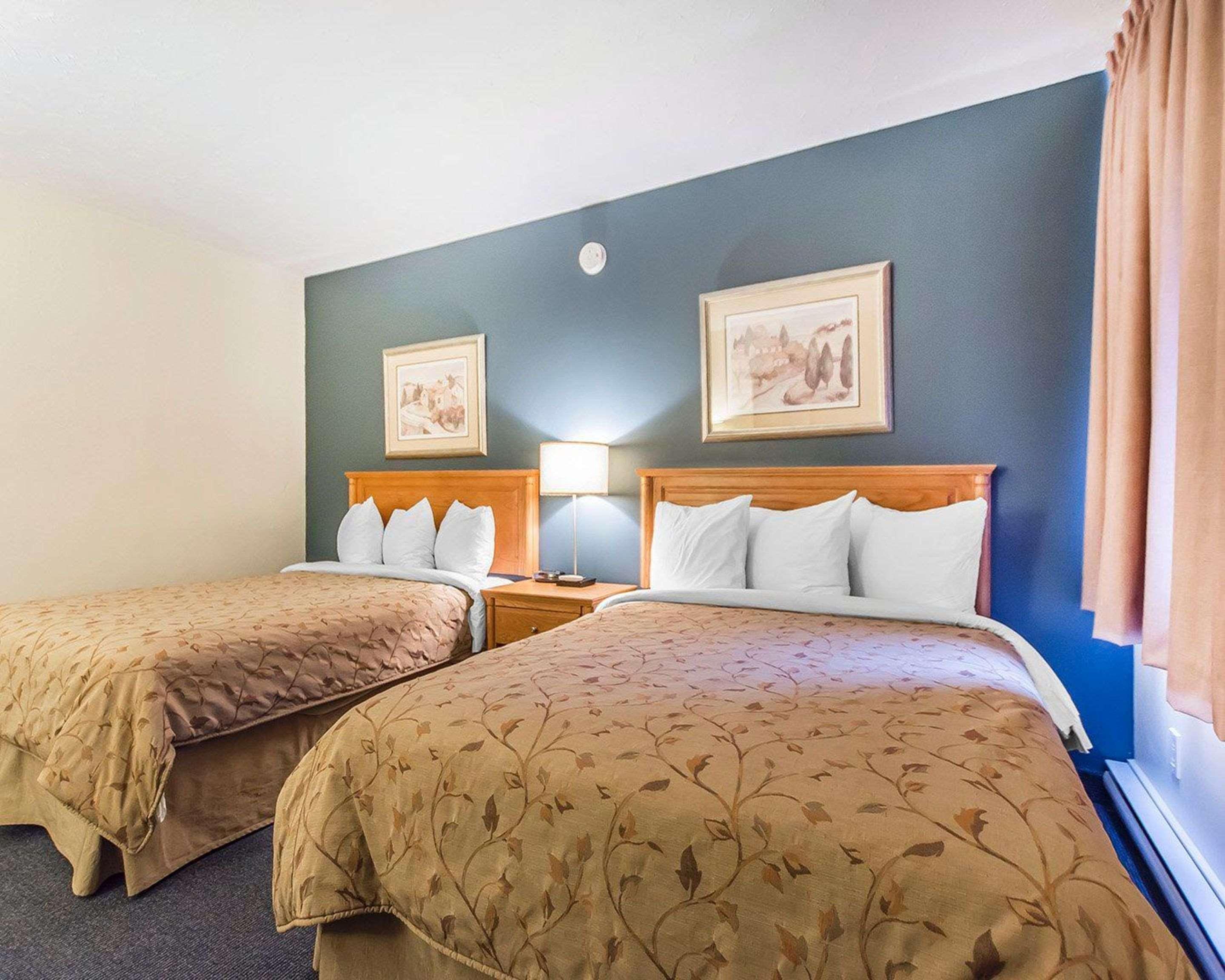 Quality Inn Rouyn-Noranda Екстериор снимка