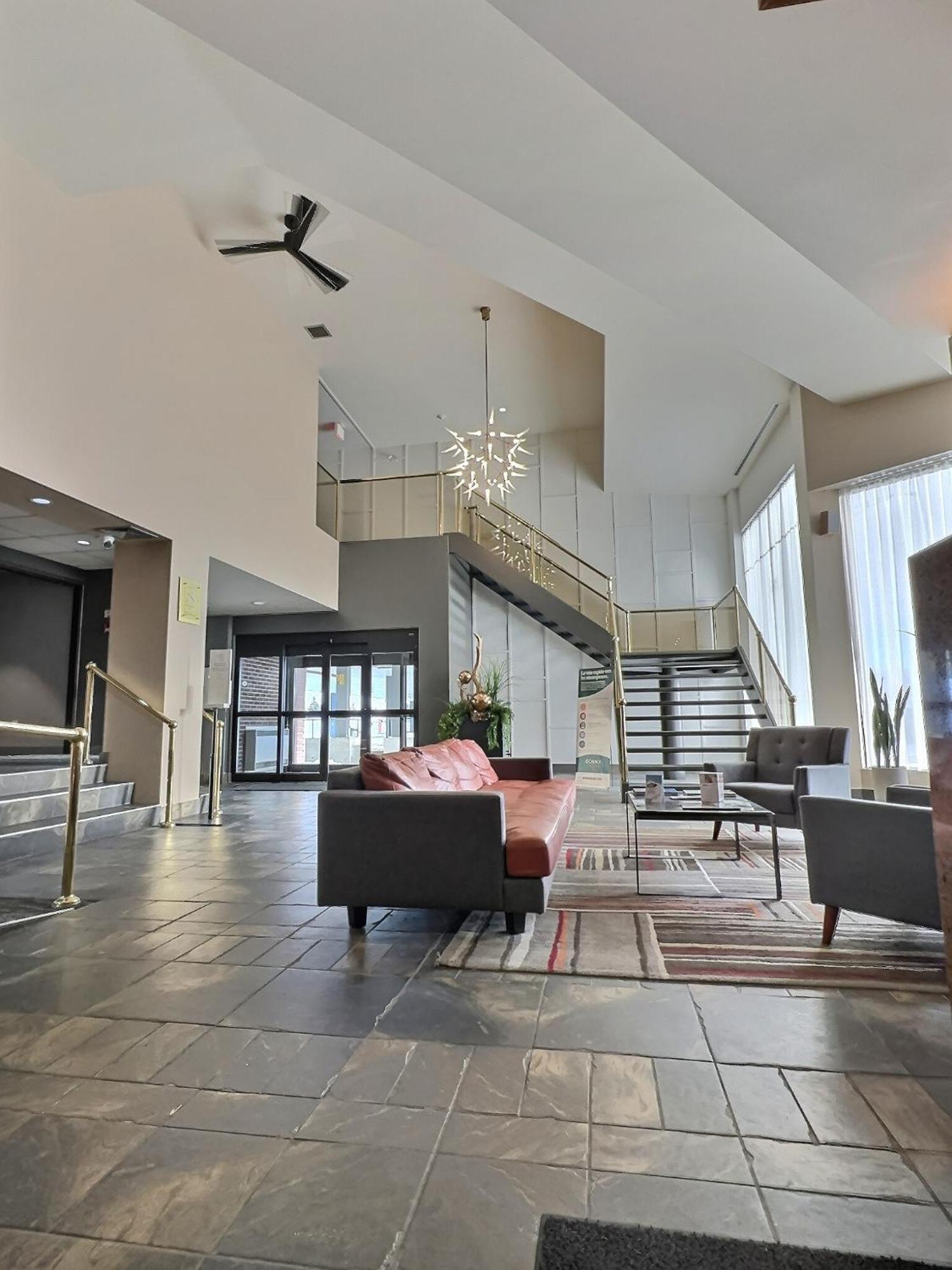 Quality Inn Rouyn-Noranda Екстериор снимка