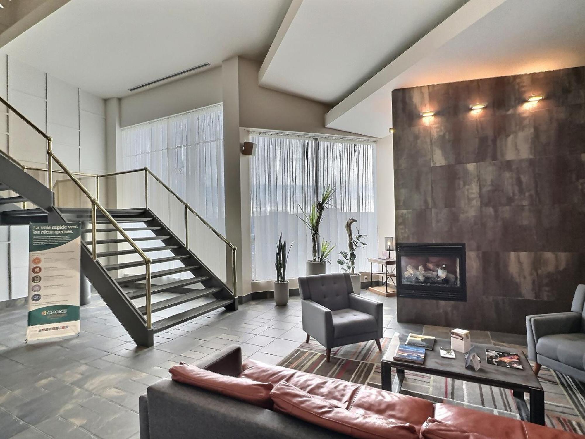 Quality Inn Rouyn-Noranda Екстериор снимка