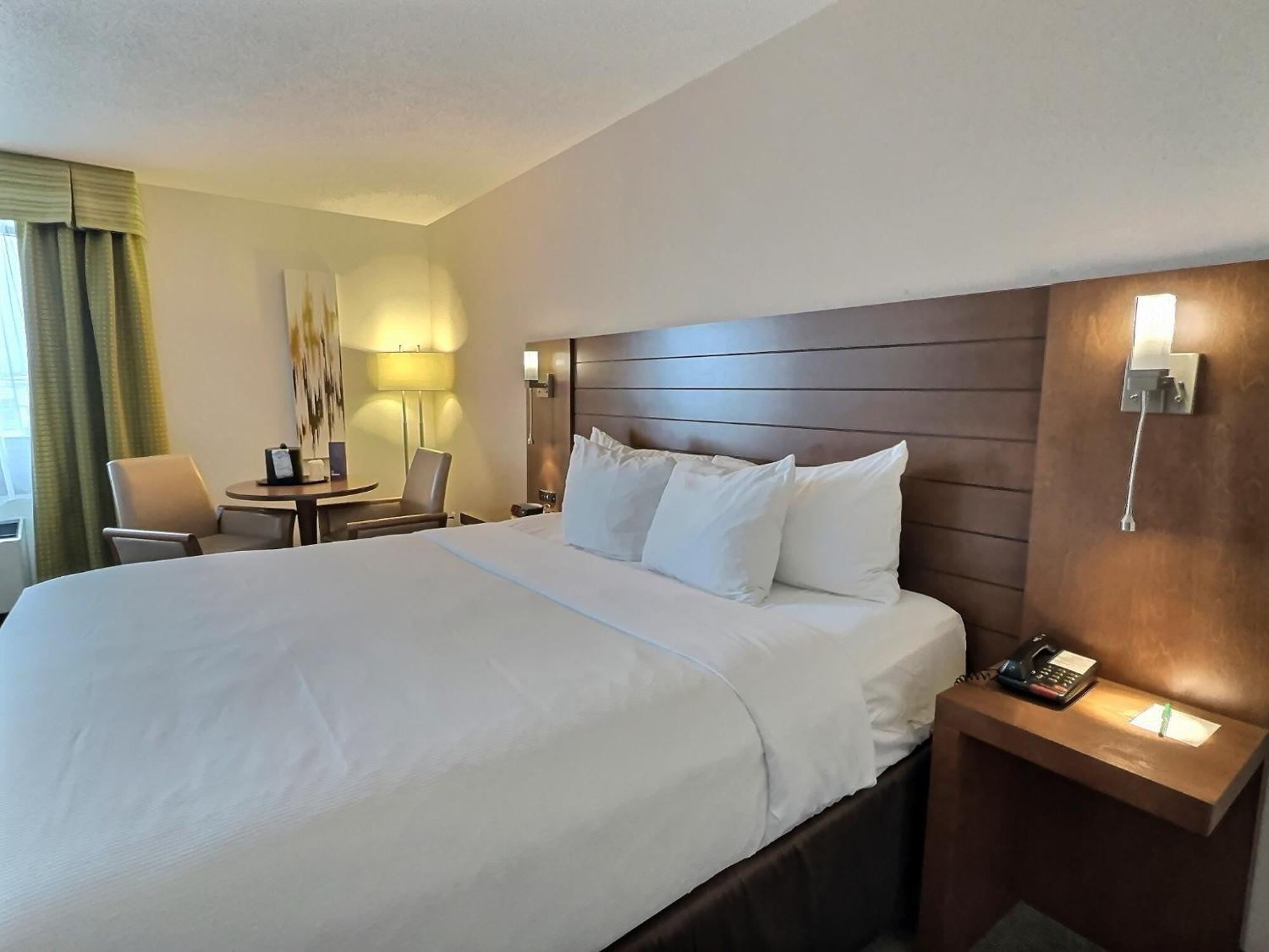 Quality Inn Rouyn-Noranda Екстериор снимка