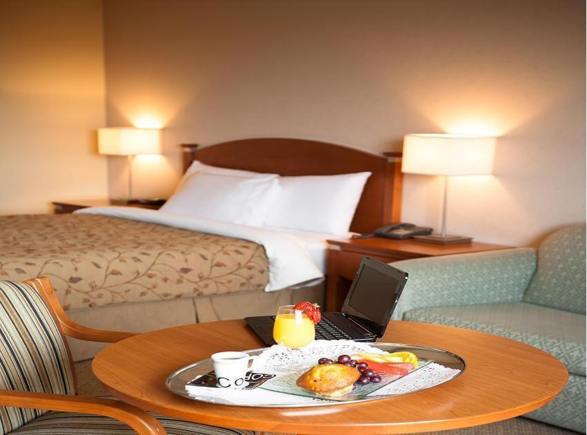 Quality Inn Rouyn-Noranda Екстериор снимка