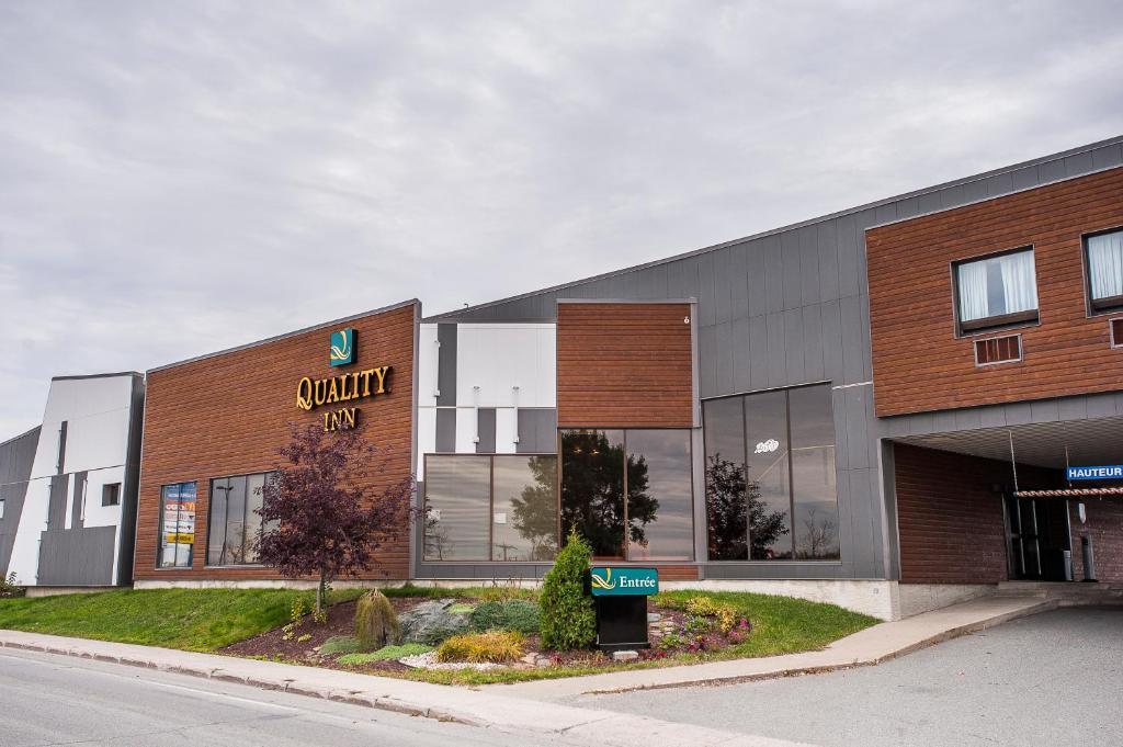 Quality Inn Rouyn-Noranda Екстериор снимка